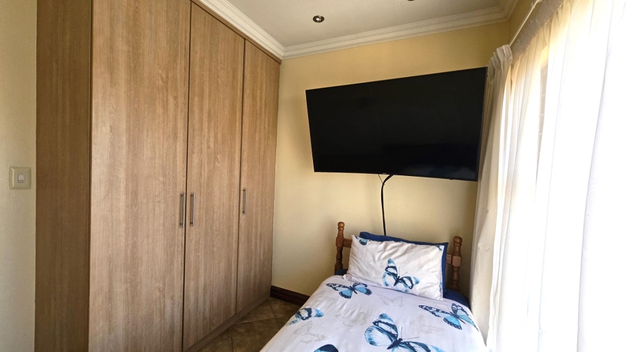 3 Bedroom Property for Sale in Melodie North West